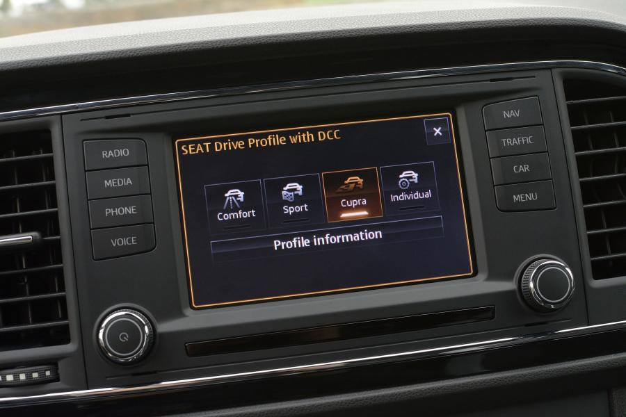  Seat Leon Cupra 280 2014 года  (UK) (фото 39 из 66)
